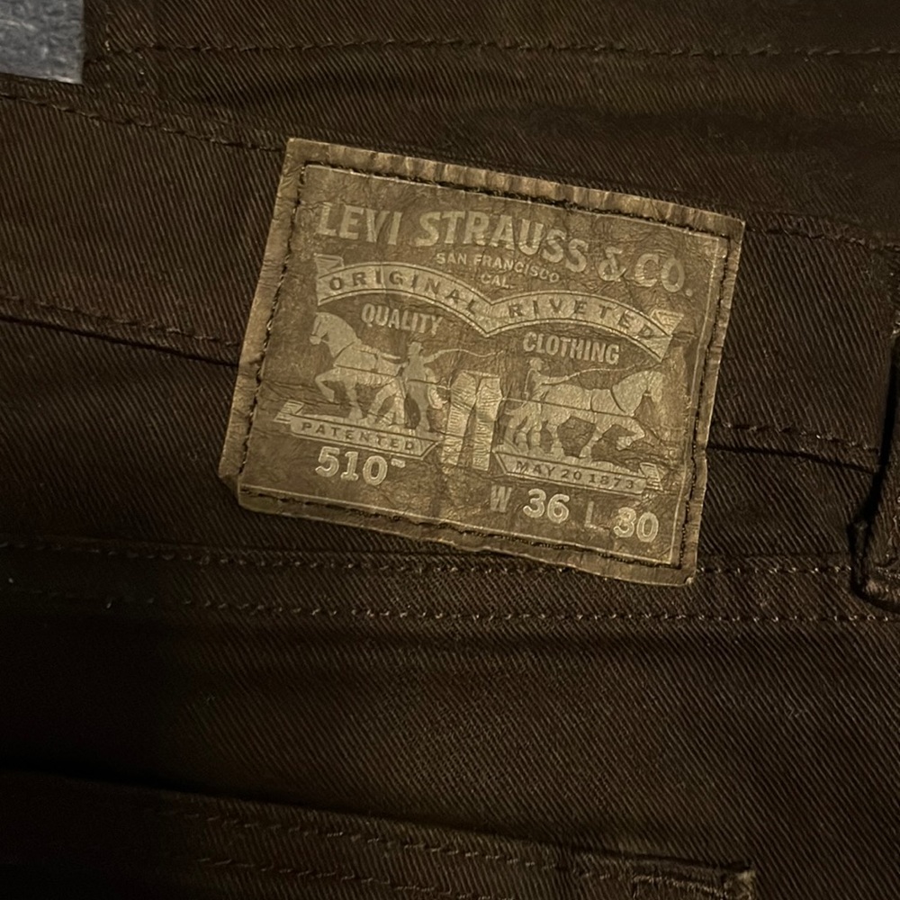 Mens 510 levi jeans black size 36w x 30L stretchy fit